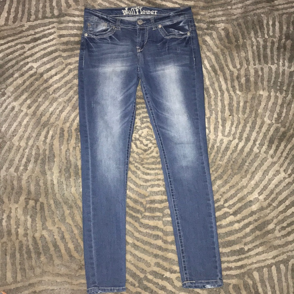 Normal wash jeggings with fading